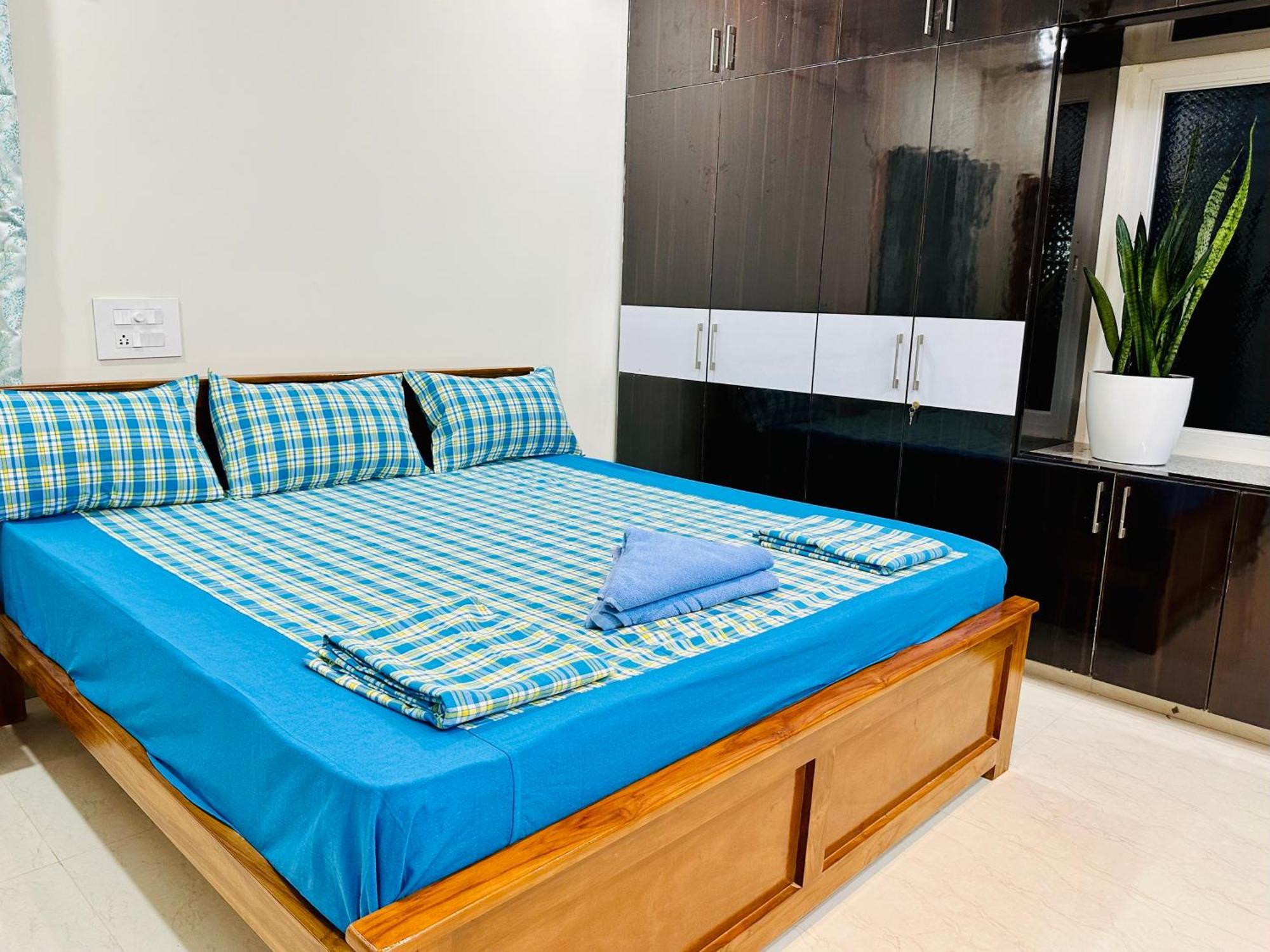 Truelife - 3Bhk Family Suites - Ps4 Pure Veg Restaurant On The Way To Balaji Temple - 2500 Sft Large Signature Apartment - Modular Kitchen - Super Fast Wifi, Smart Tv, 250 Jio Channels - Parking - Easy Access To All Temples - Top Service With Lots Of Tirupati Eksteriør bilde