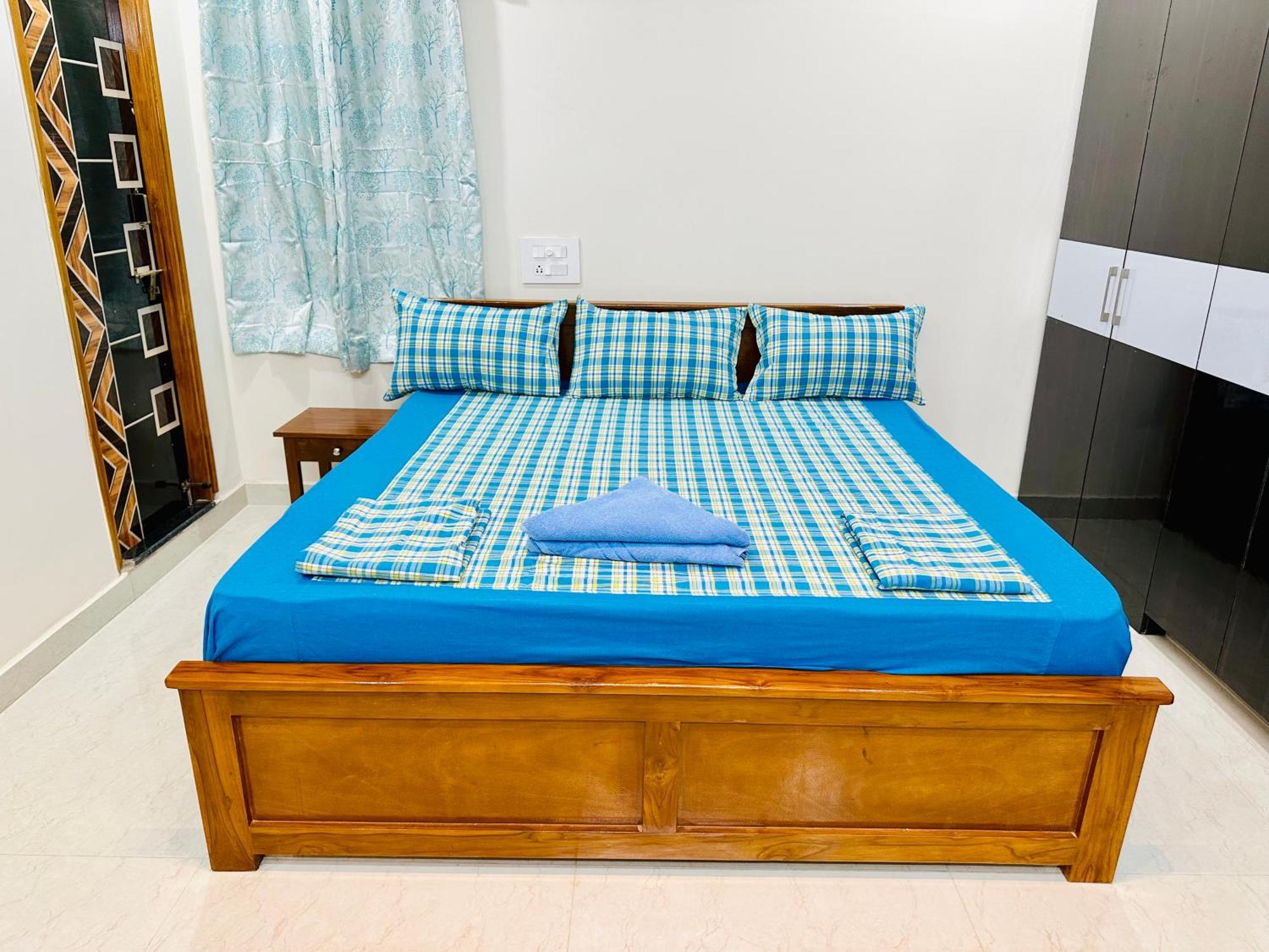 Truelife - 3Bhk Family Suites - Ps4 Pure Veg Restaurant On The Way To Balaji Temple - 2500 Sft Large Signature Apartment - Modular Kitchen - Super Fast Wifi, Smart Tv, 250 Jio Channels - Parking - Easy Access To All Temples - Top Service With Lots Of Tirupati Eksteriør bilde