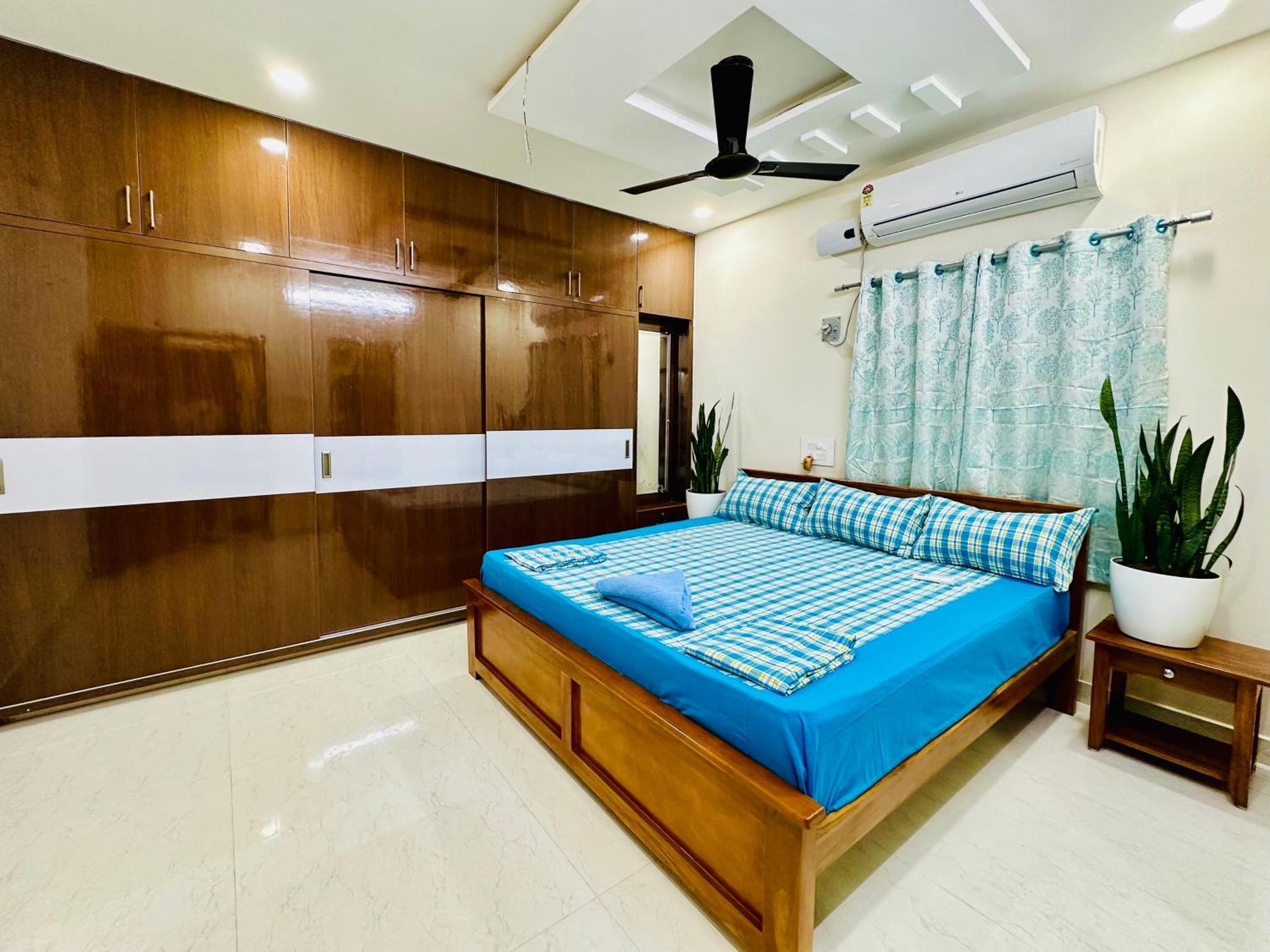 Truelife - 3Bhk Family Suites - Ps4 Pure Veg Restaurant On The Way To Balaji Temple - 2500 Sft Large Signature Apartment - Modular Kitchen - Super Fast Wifi, Smart Tv, 250 Jio Channels - Parking - Easy Access To All Temples - Top Service With Lots Of Tirupati Eksteriør bilde